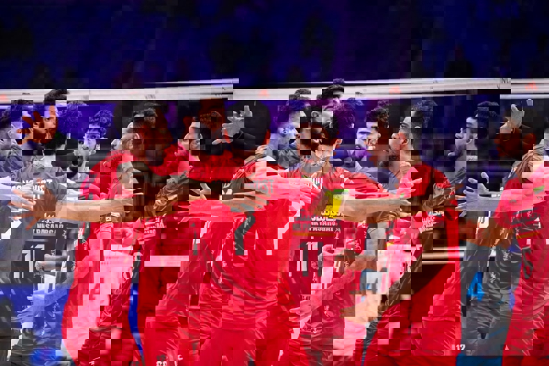 2198699