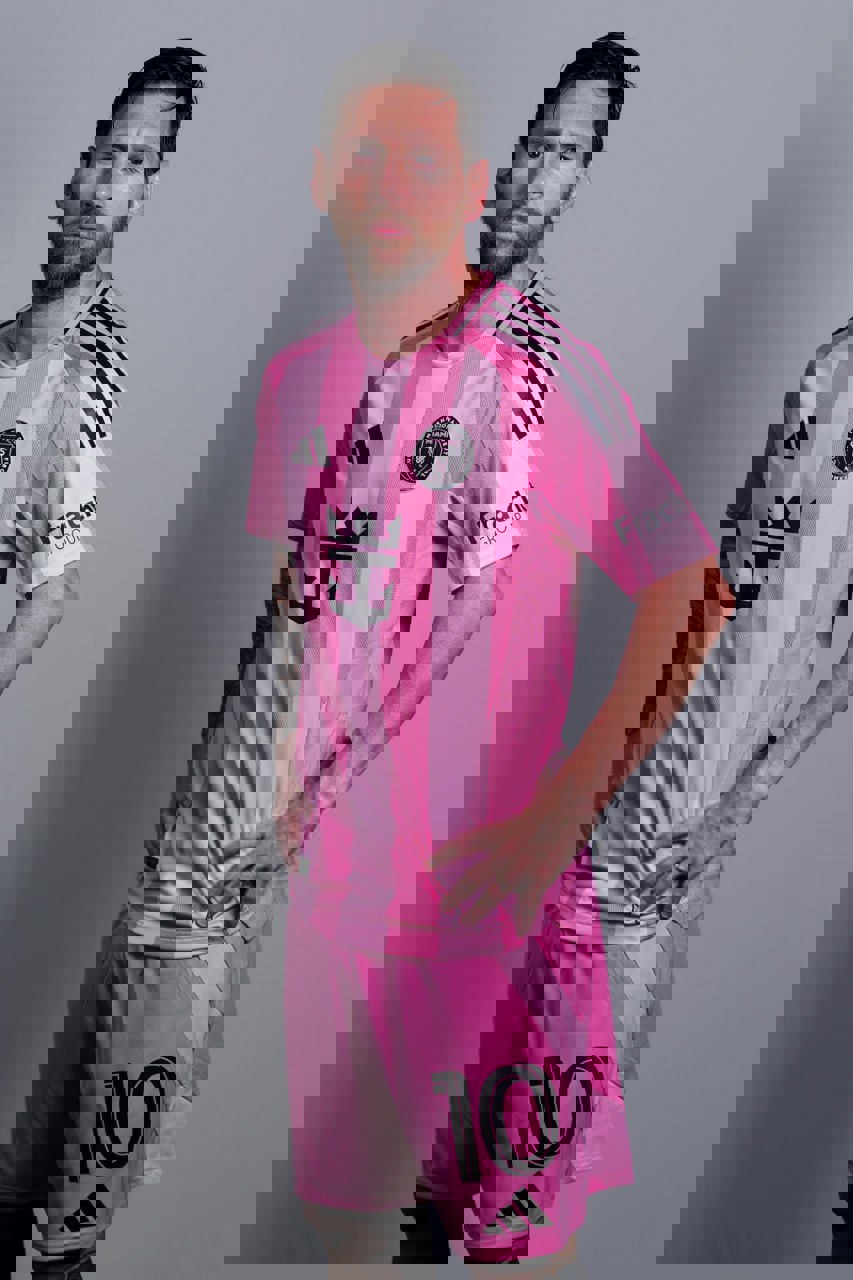 2198869