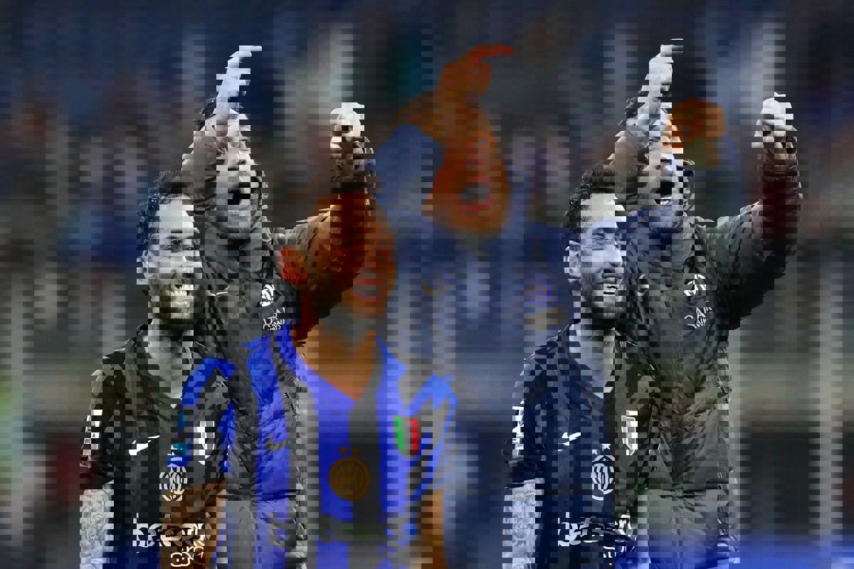 2198981