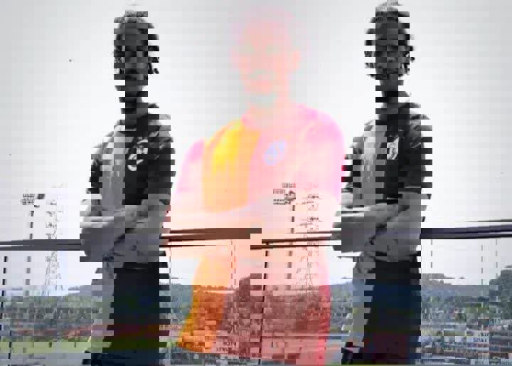 2198973