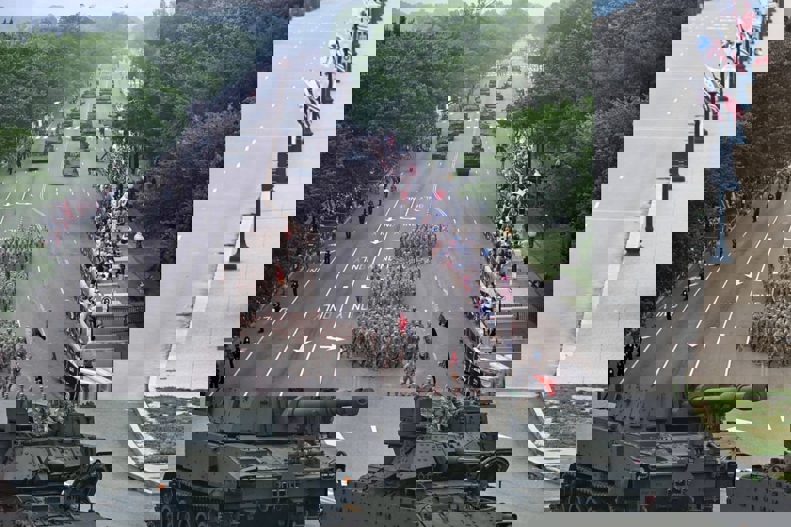 2199159