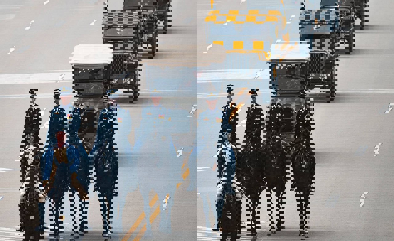 2199157