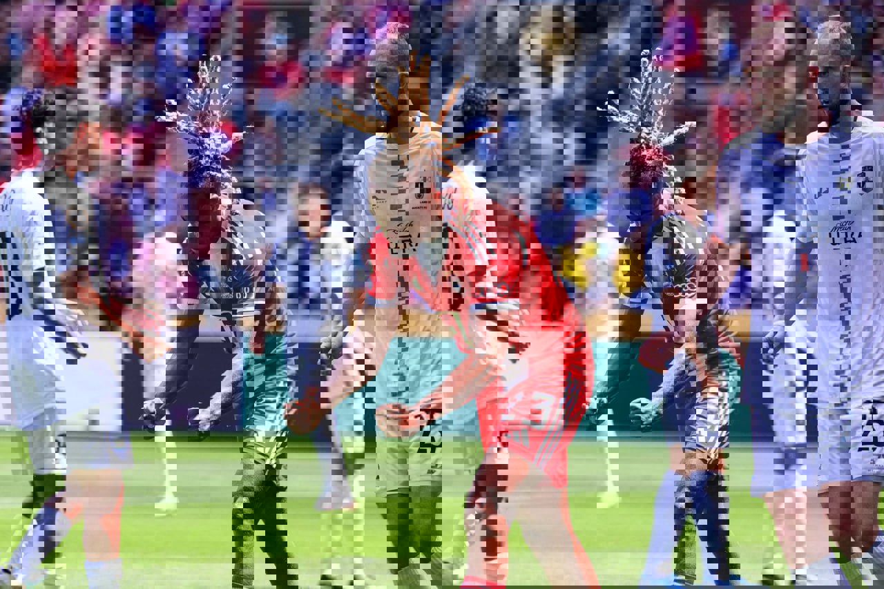 2199242