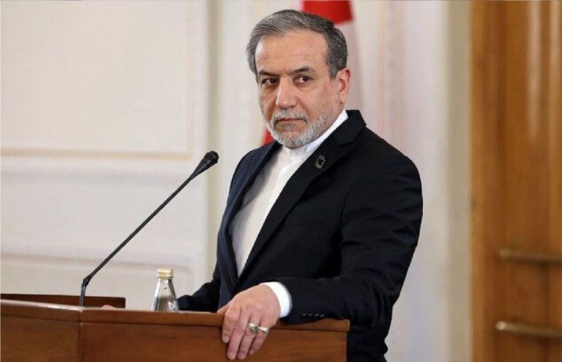 عراقچی: با افتخار تا آخرین قطره خون خواهیم جنگید