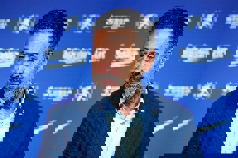 2199690