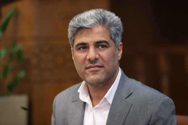 برای فلوره هم مربی خارجی می‌آوریم / پورسلمان: دستور وزیر را اجرا می‌کنیم