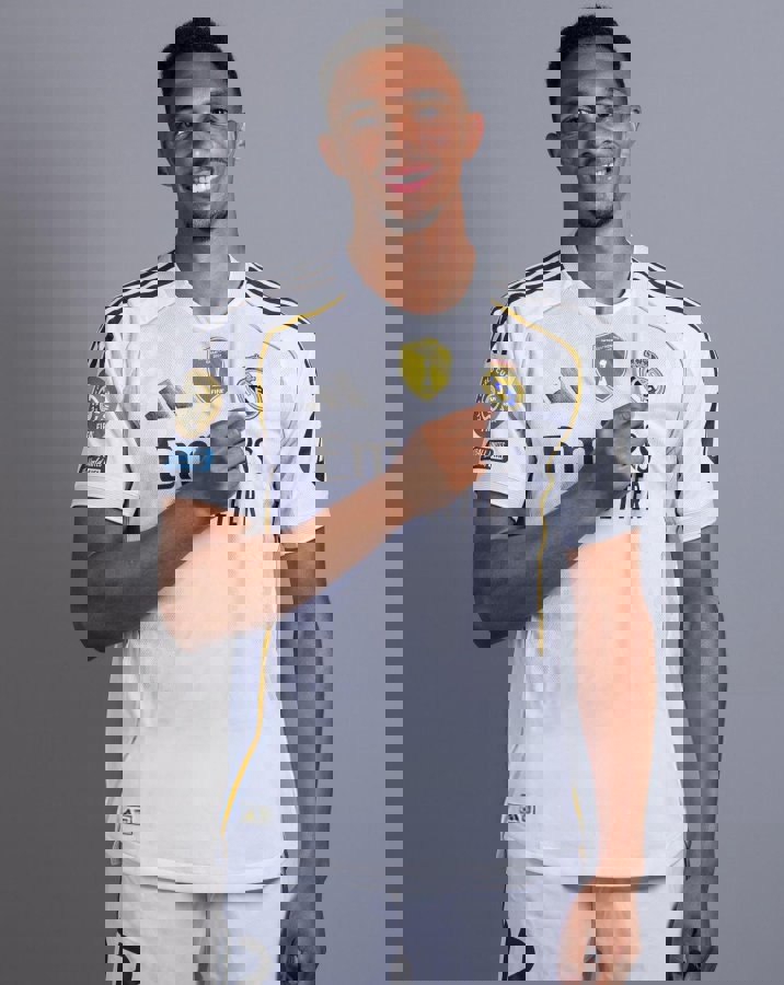 2199800