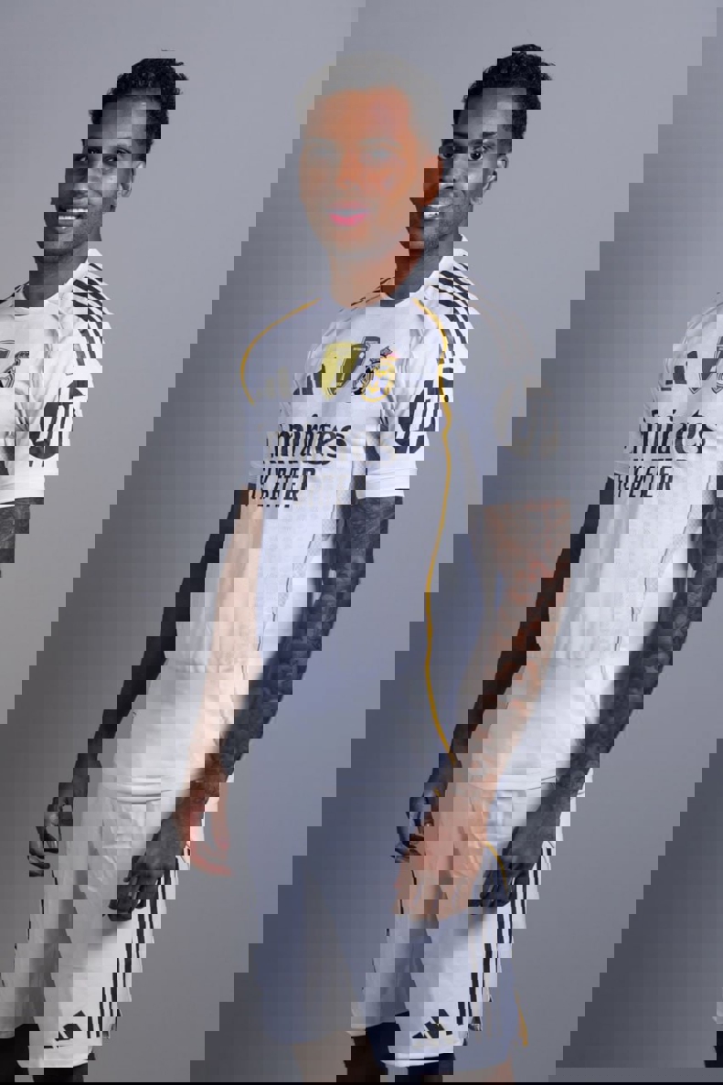 2199803