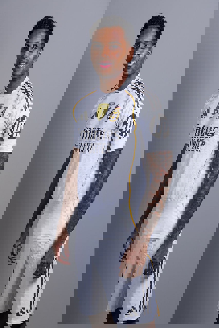 2199803