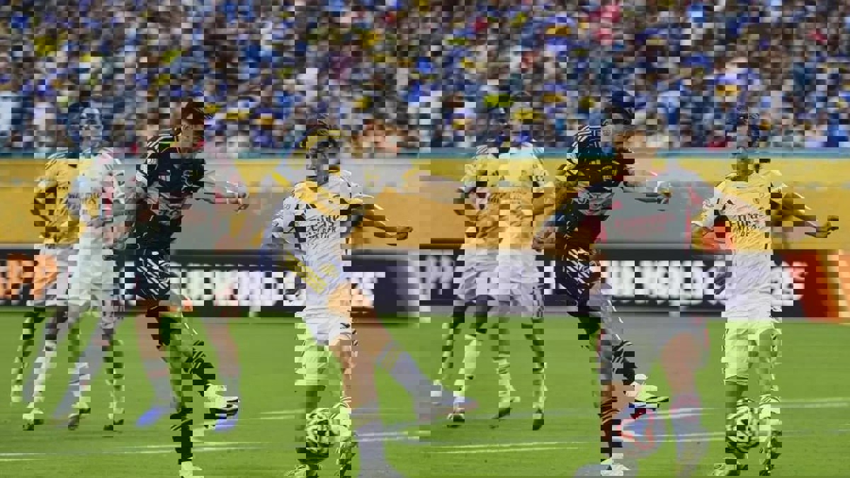 2199818