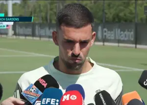ژابی آلونسو باید تکلیفم را مشخص کند