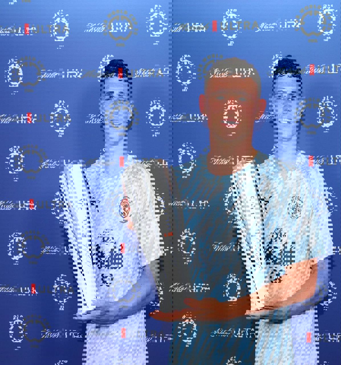 2200226