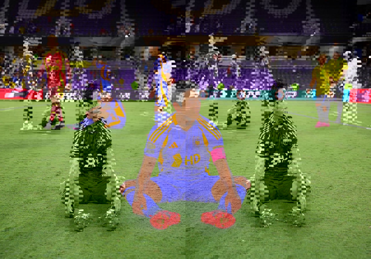 2200054