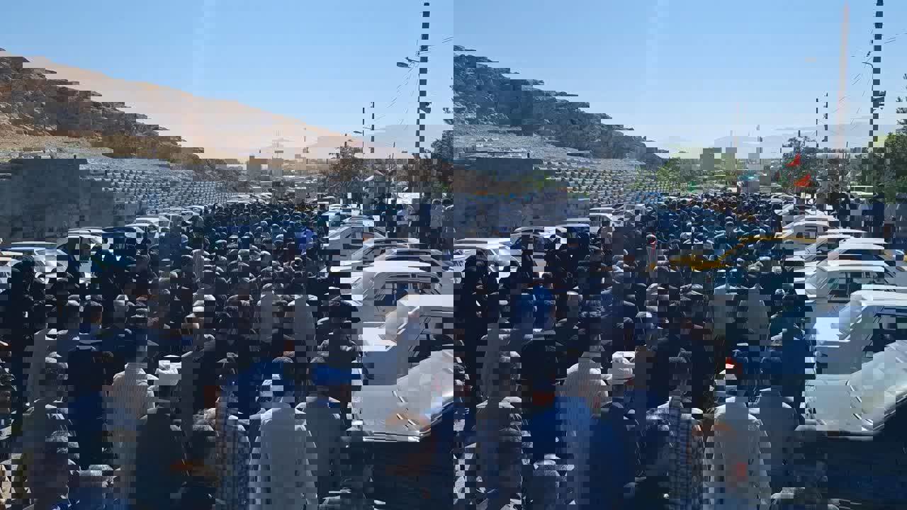 2200136