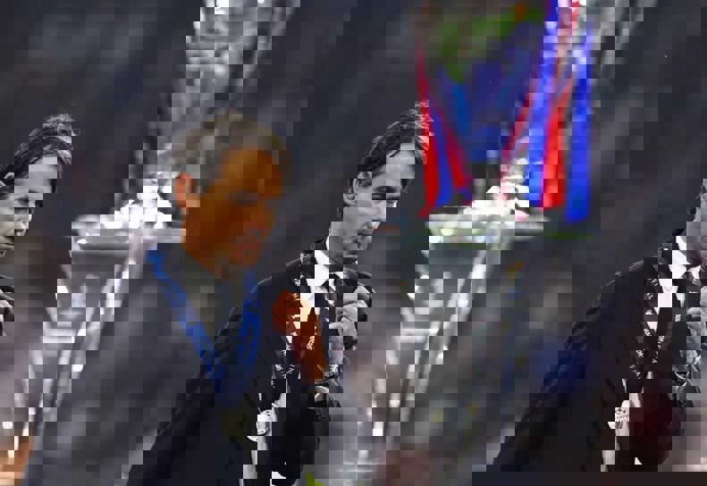 2200092