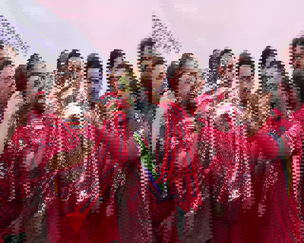 2200076