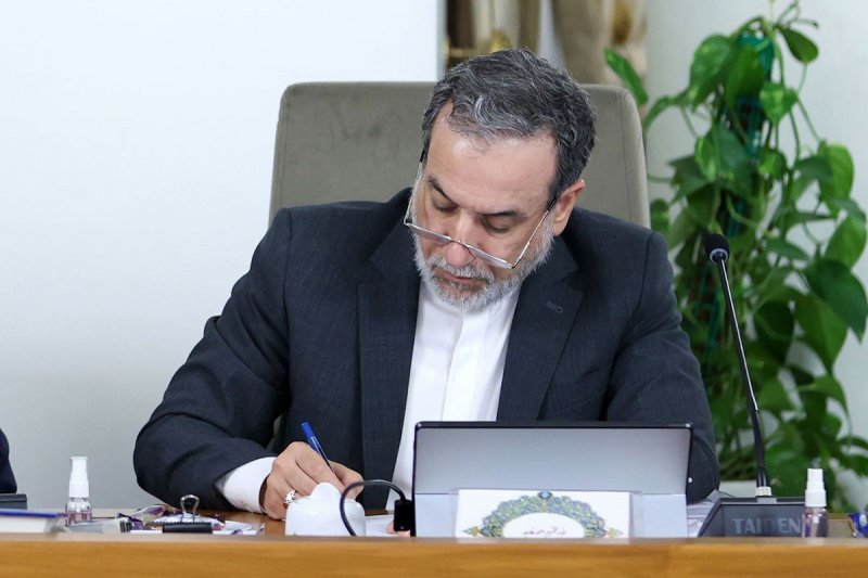 همچنان به دیپلماسی متعهد هستیم / عراقچی: متجاوز را از خطای بزرگ خود پشیمان میکنیم