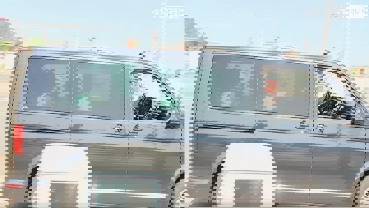 2200403