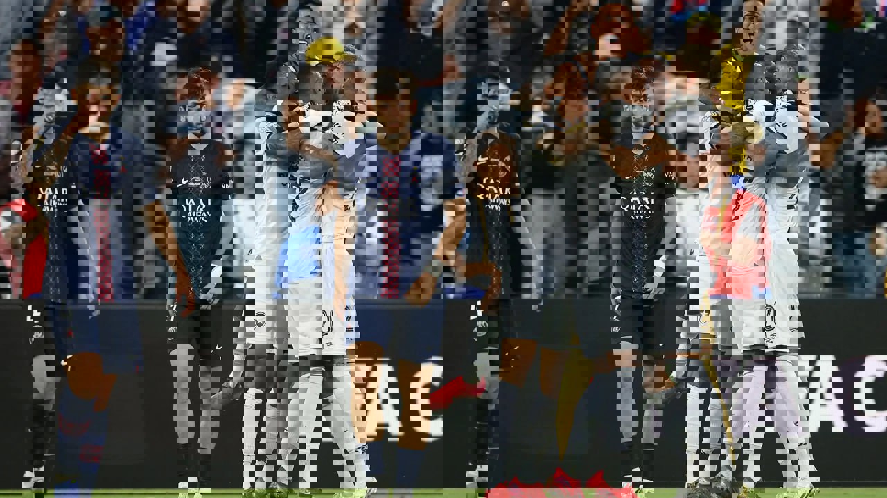 2200553