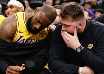 زلزله در NBA: فروش لیکرز با بالاترین رقم تاریخ
