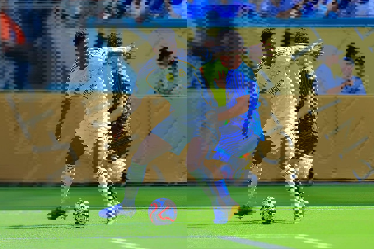 2200808