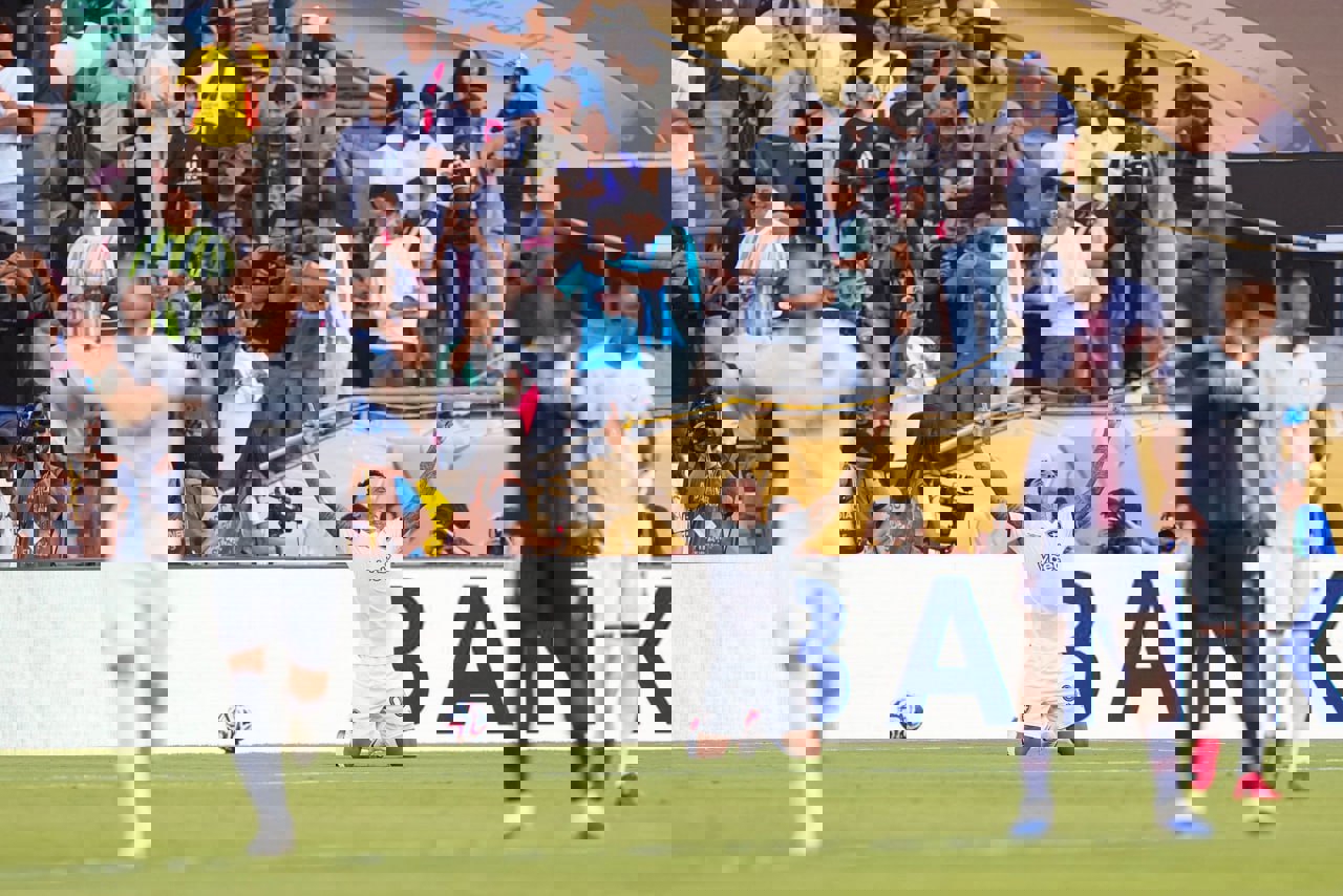 2200764