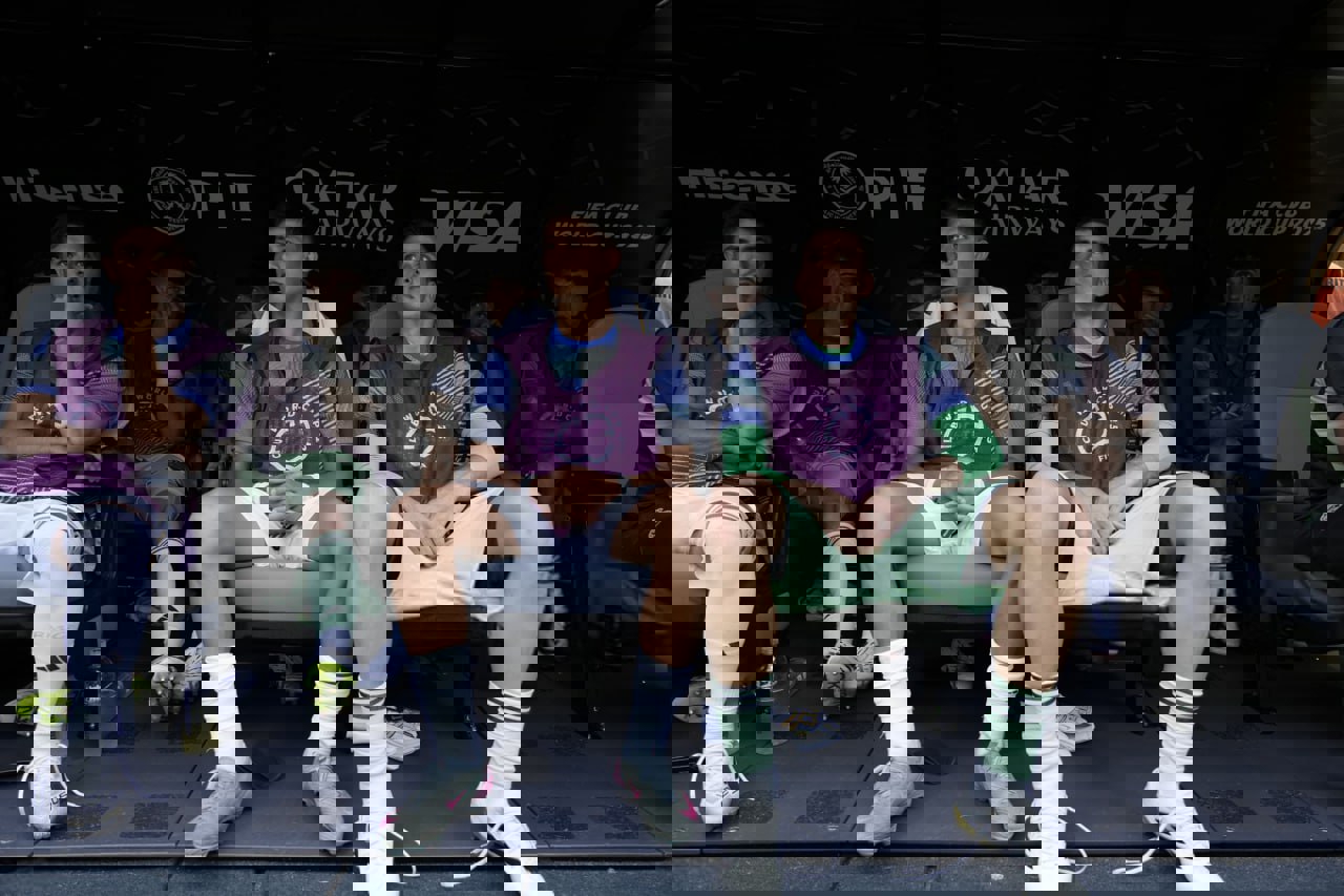 2200742
