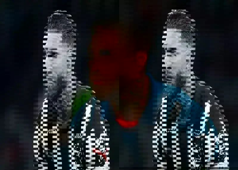 2201366