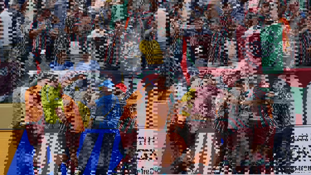 2201389
