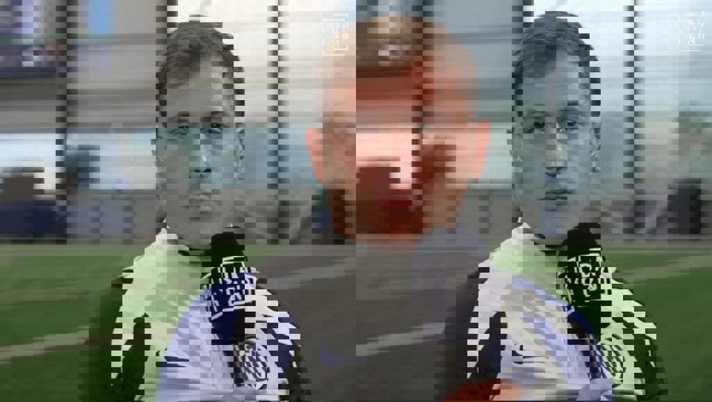 2201871