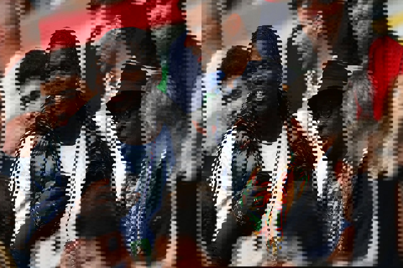 2201836