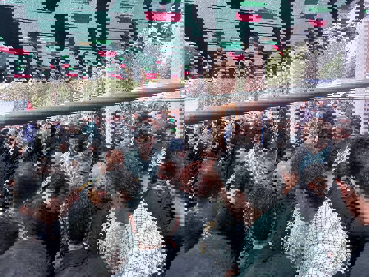 2202275