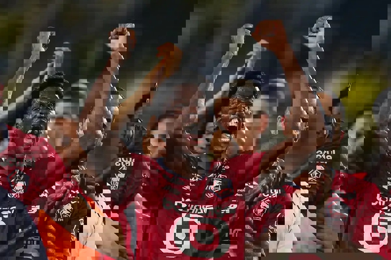 2202305