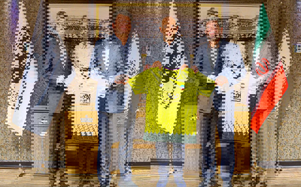 2202442