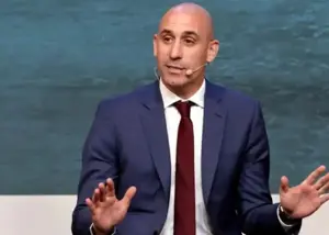 محکومیت ۱۸ ماهه رئیس جنجالی تایید شد
