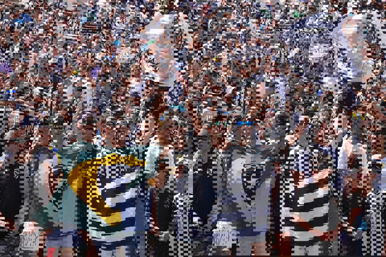 2202510