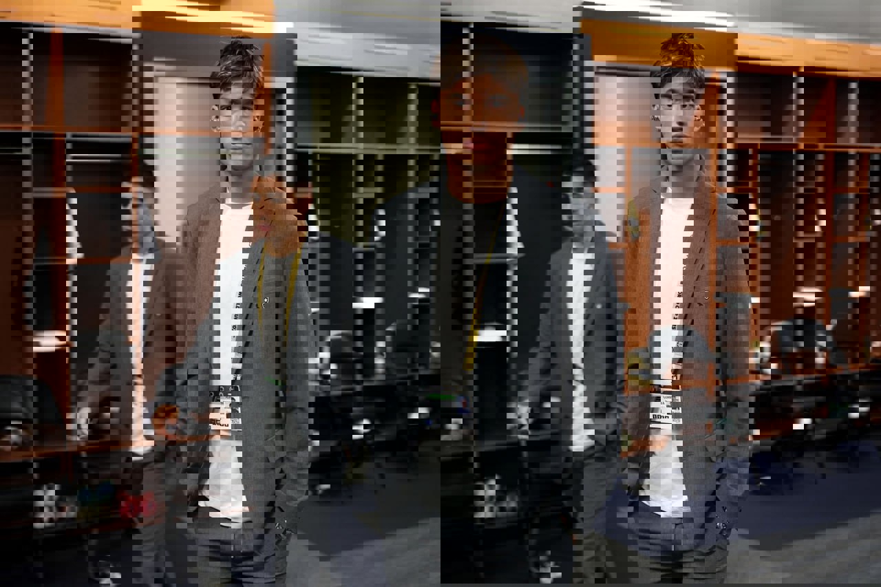 2202502