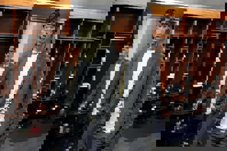 2202502