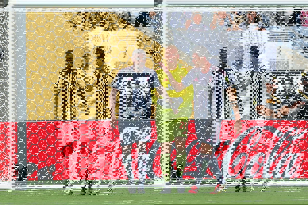 2202704