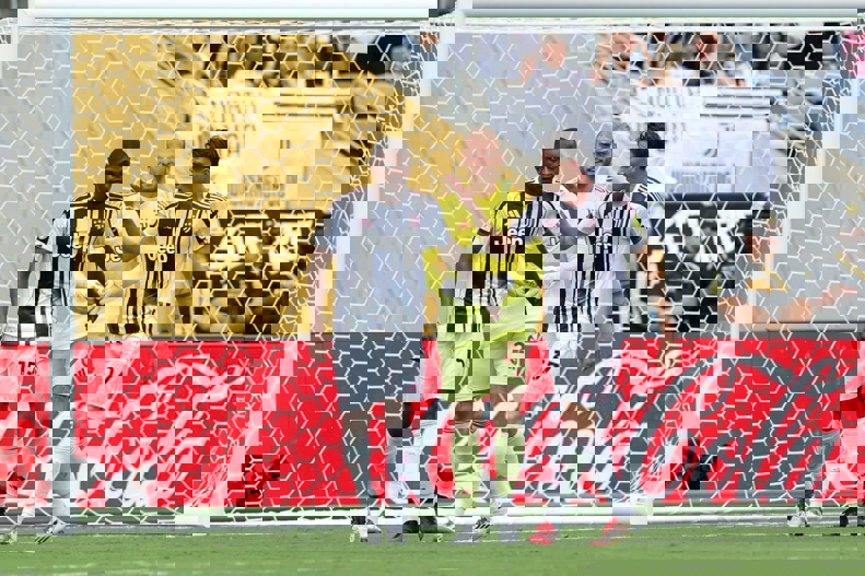 2202704