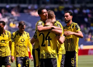 دورتموند 1-0 اولسان: صعود زردها در بازی بی‌روح