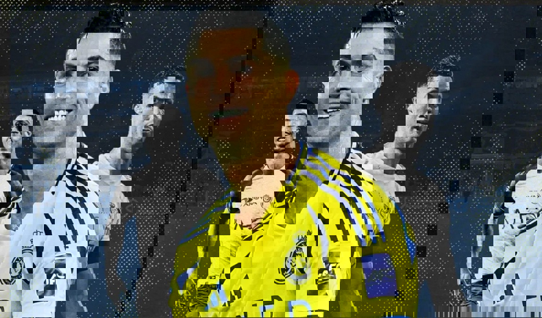2202643