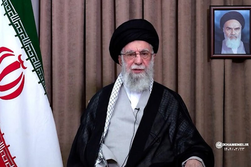رهبر انقلاب: به ملت ایران تبریک عرض می کنم