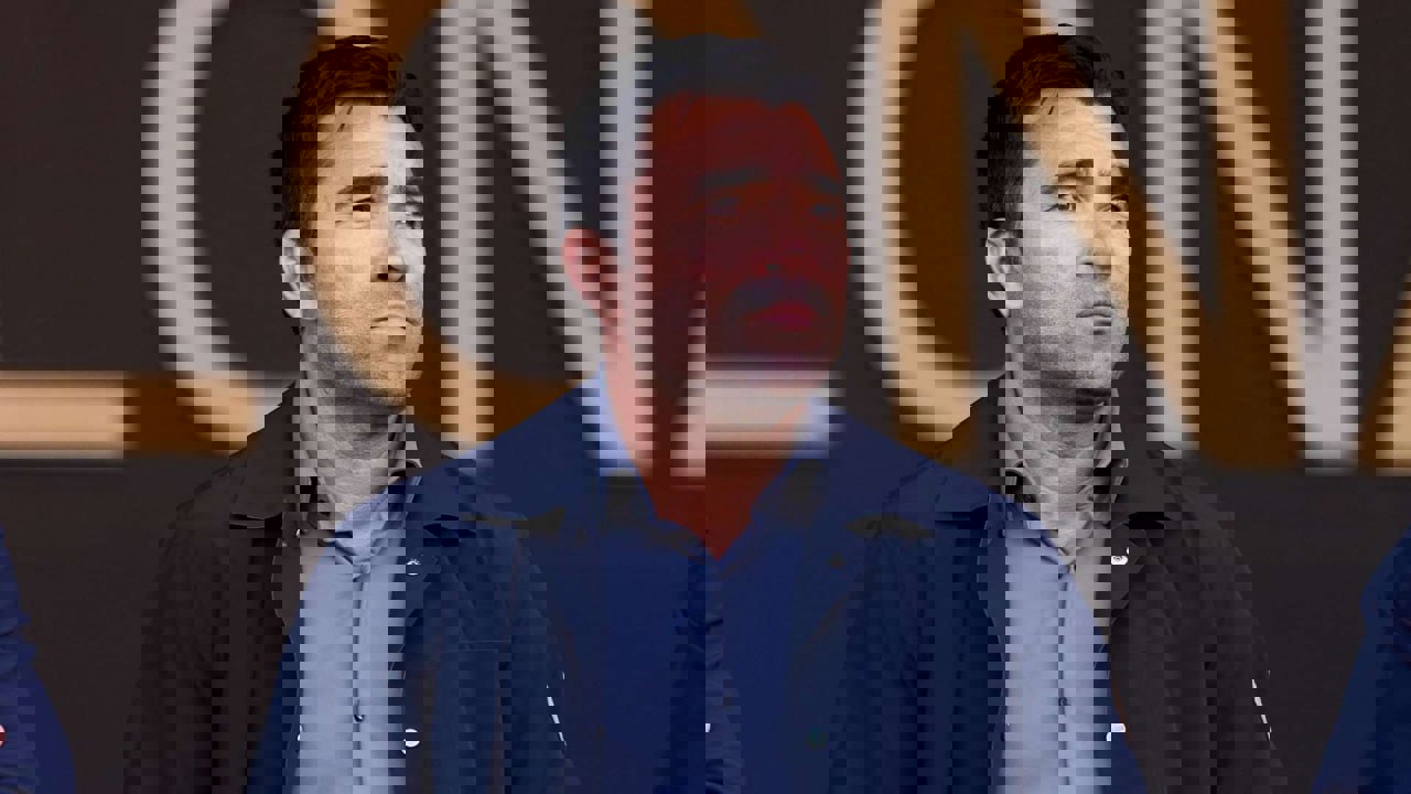 2202693