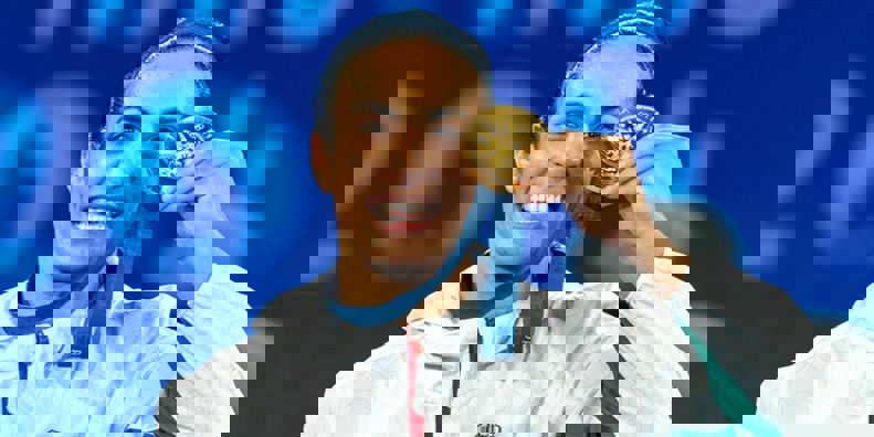 2202681