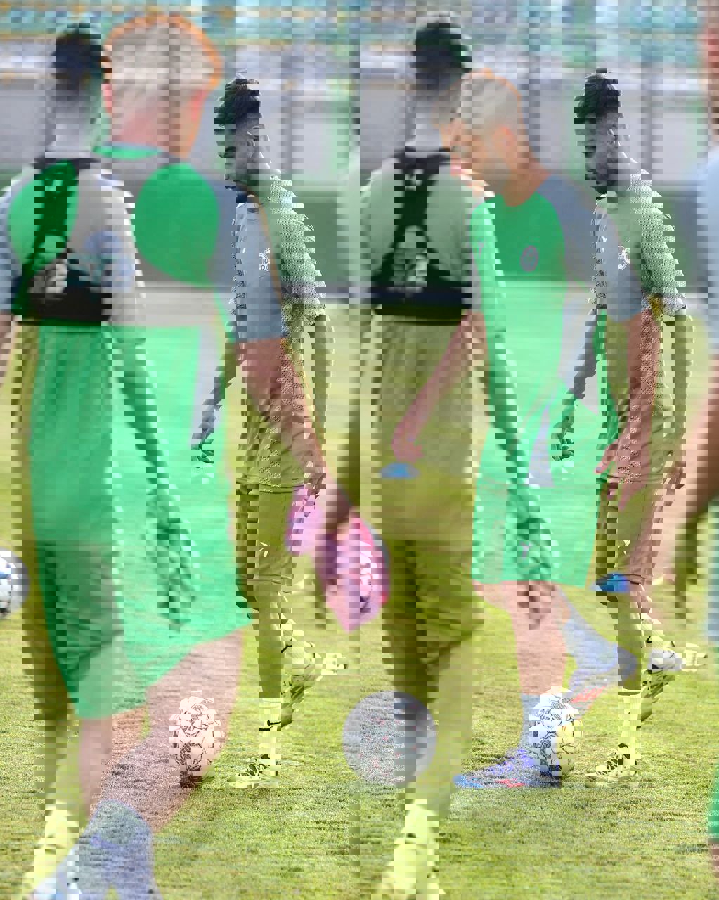 2202763