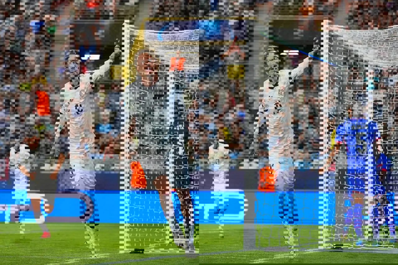 2202815