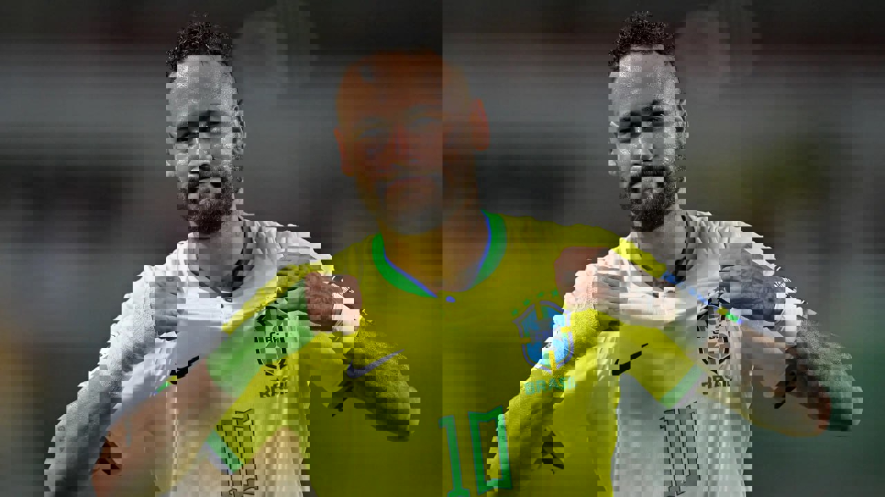 2202879