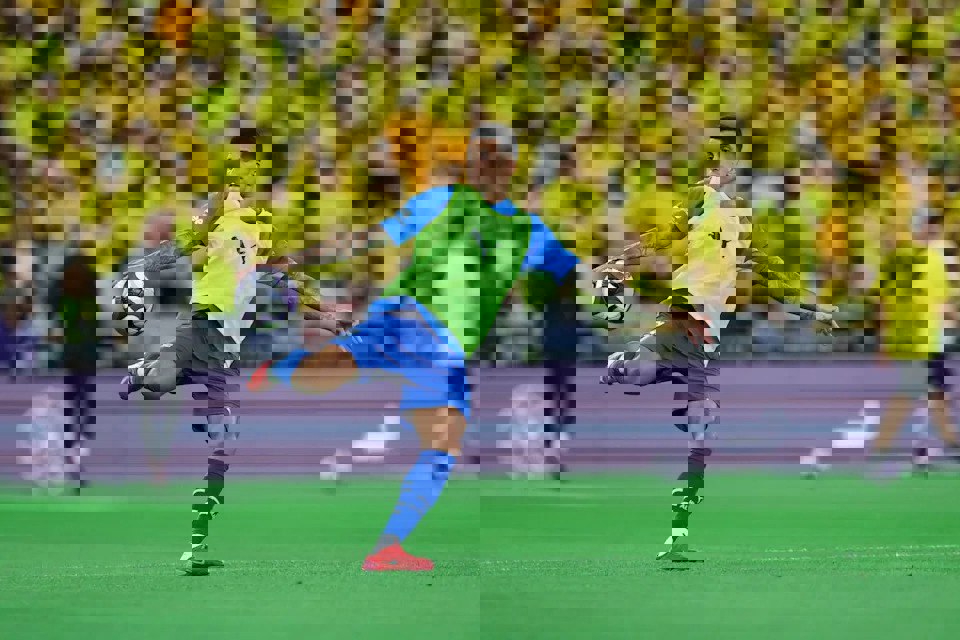2202905