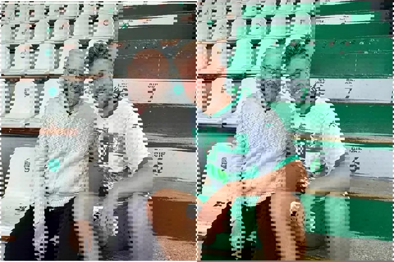2202913